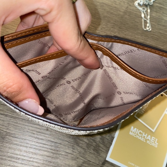 NWT Micheal Kors Jetset Wallet - Picture 5 of 10